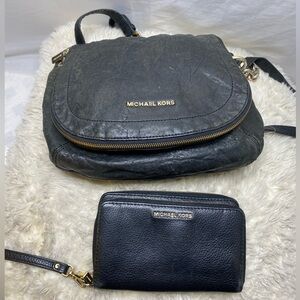 Michael Kors Large Leather Wallet Wristlet & Bedford Shoulder Crossbody Bag